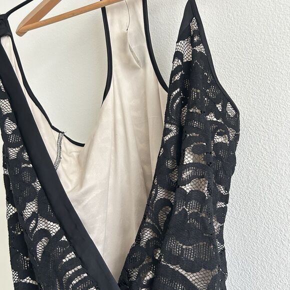 NWT Express Black Lace Deep V Tank Top Halter Lined Size M - Picture 5 of 10